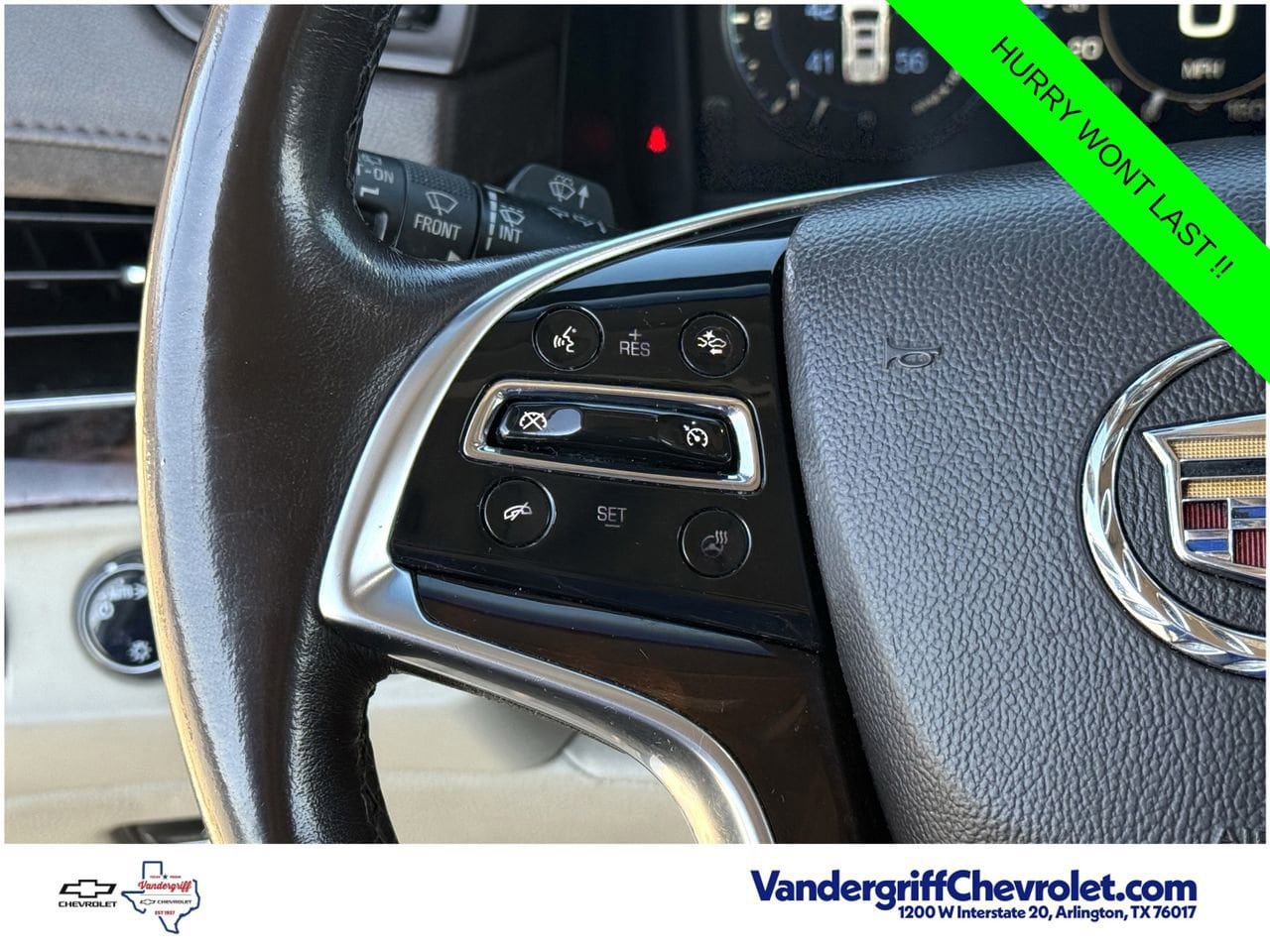 Used 2015 Cadillac Escalade Premium RWD image 11