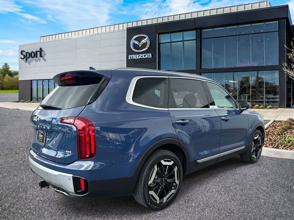 Used 2023 Kia Telluride S w/ S Sunroof Package AWD/4WD image 3