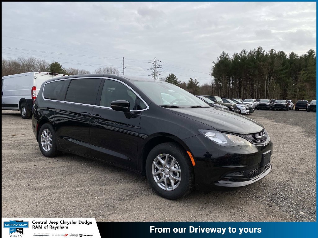 New 2026 Chrysler Voyager LX FWD image 1
