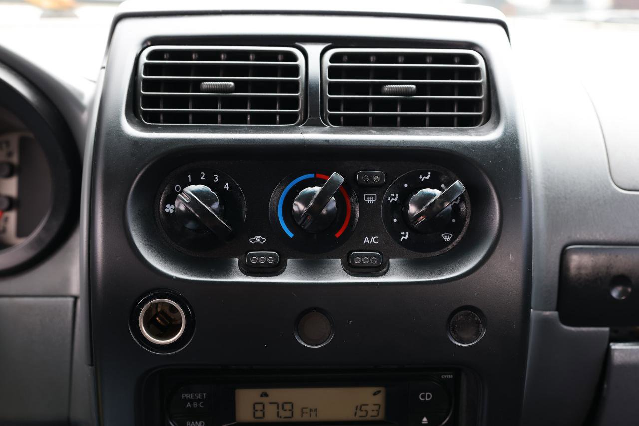 Used 2004 Nissan Frontier XE w/ (PWR) Pwr Pkg image 30