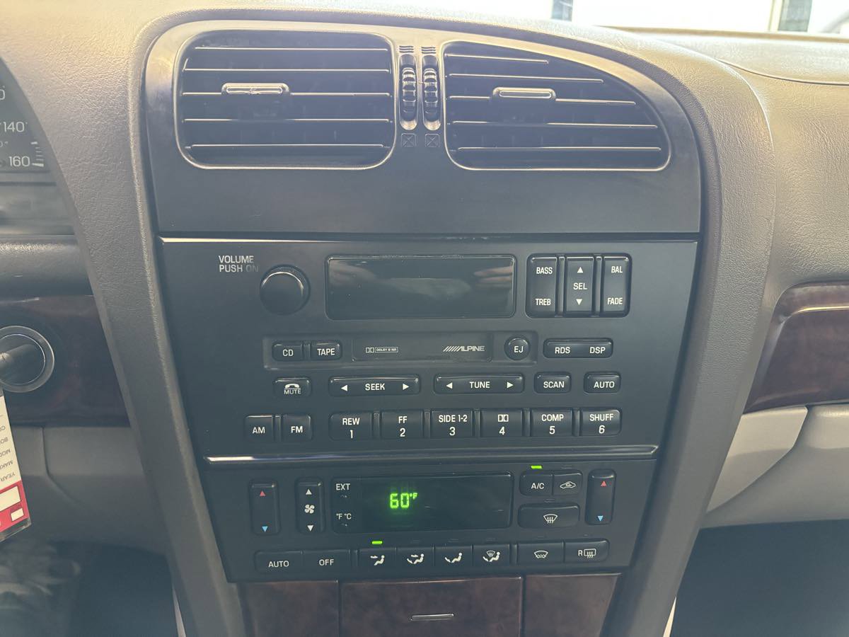 Used 2000 Lincoln LS image 13