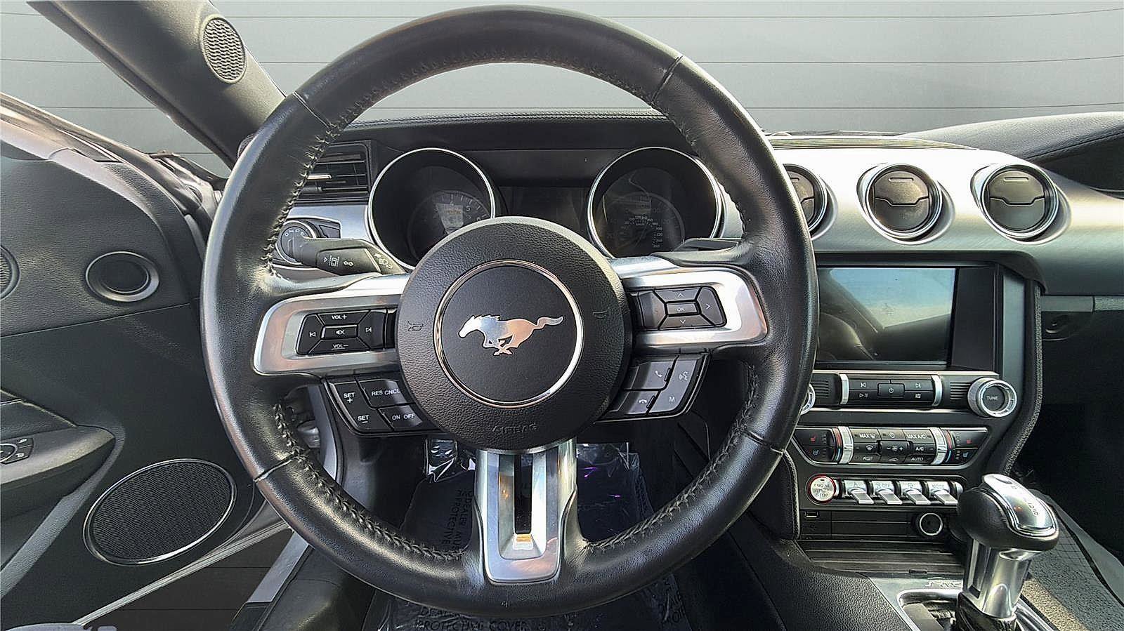 Used 2023 Ford Mustang Premium image 4