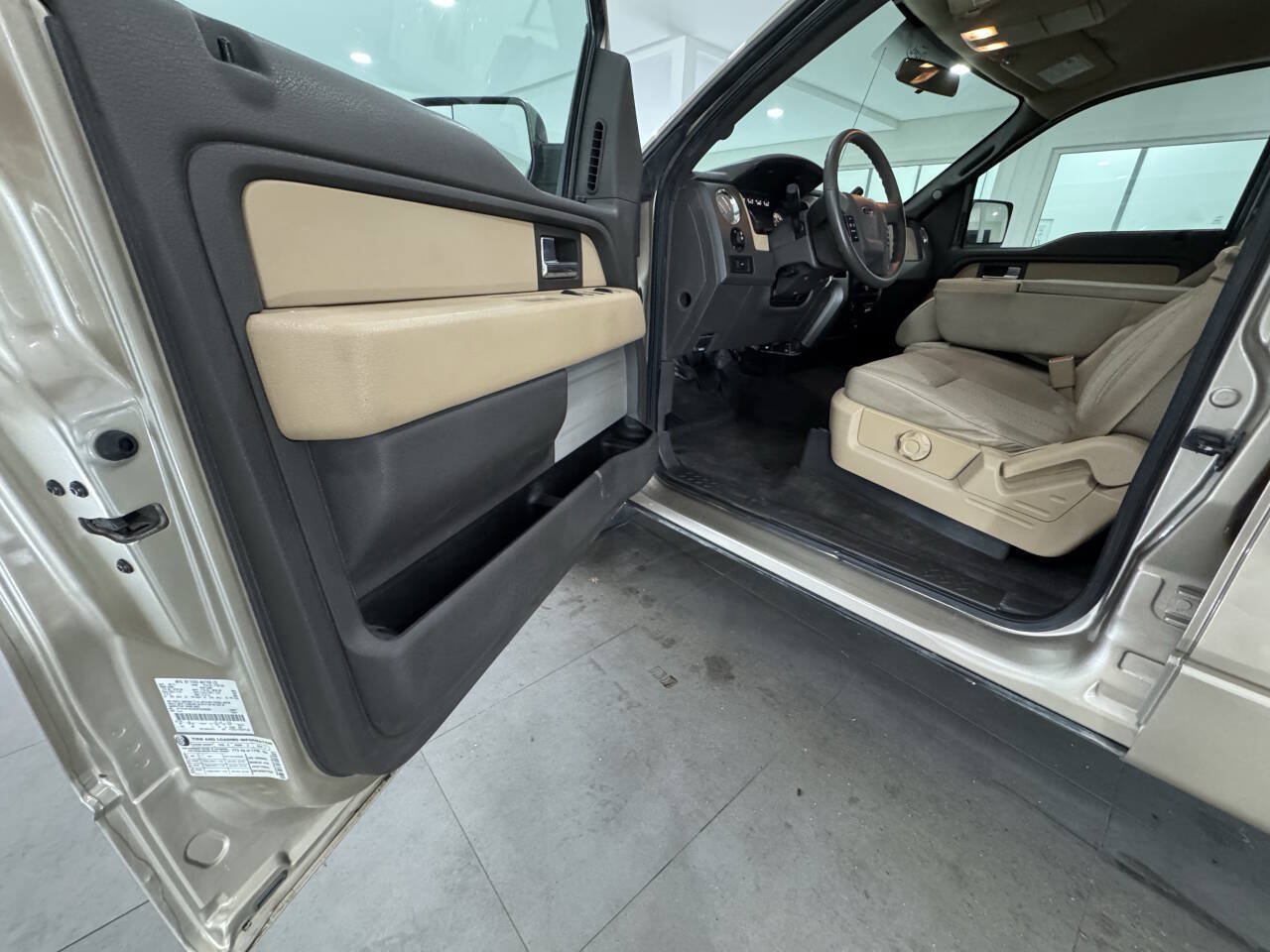 Used 2013 Ford F150 XLT AWD/4WD image 12