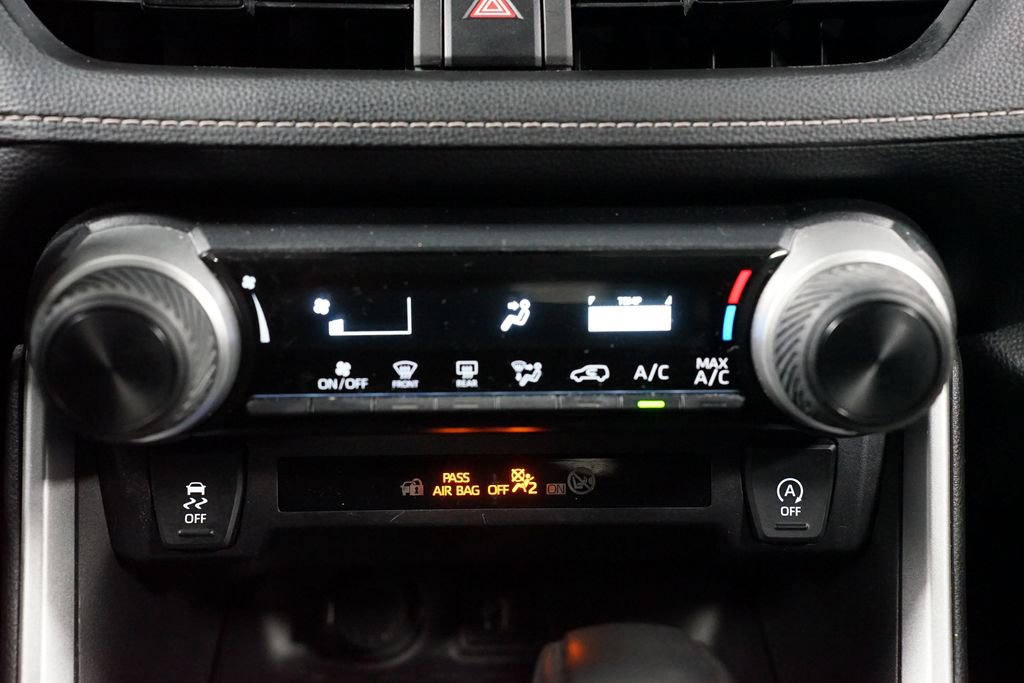 Used 2024 Toyota RAV4 LE image 20