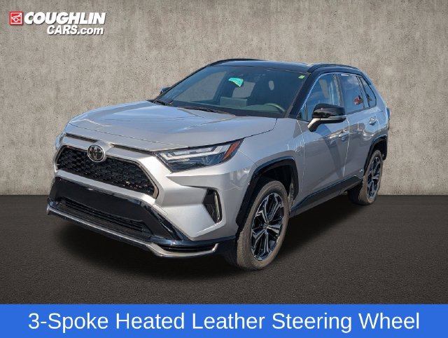 Used 2025 Toyota RAV4 XSE w/ Weather Package AWD/4WD image 4