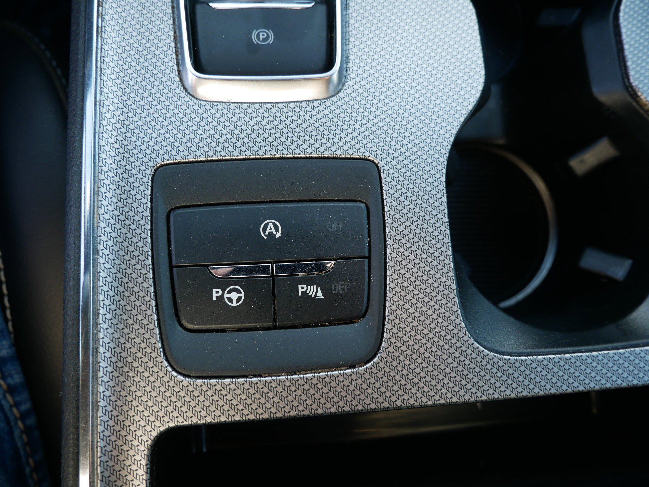 Certified 2021 Ford Edge ST w/ Equipment Group 401A AWD/4WD image 32