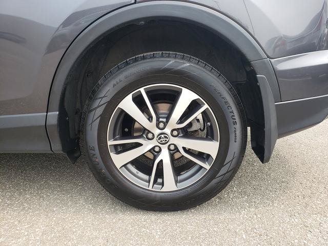 Used 2018 Toyota RAV4 XLE w/ Plus Extra Value Package AWD/4WD image 33