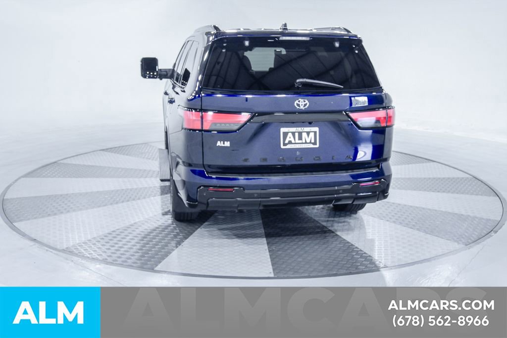 Used 2023 Toyota Sequoia Platinum image 9