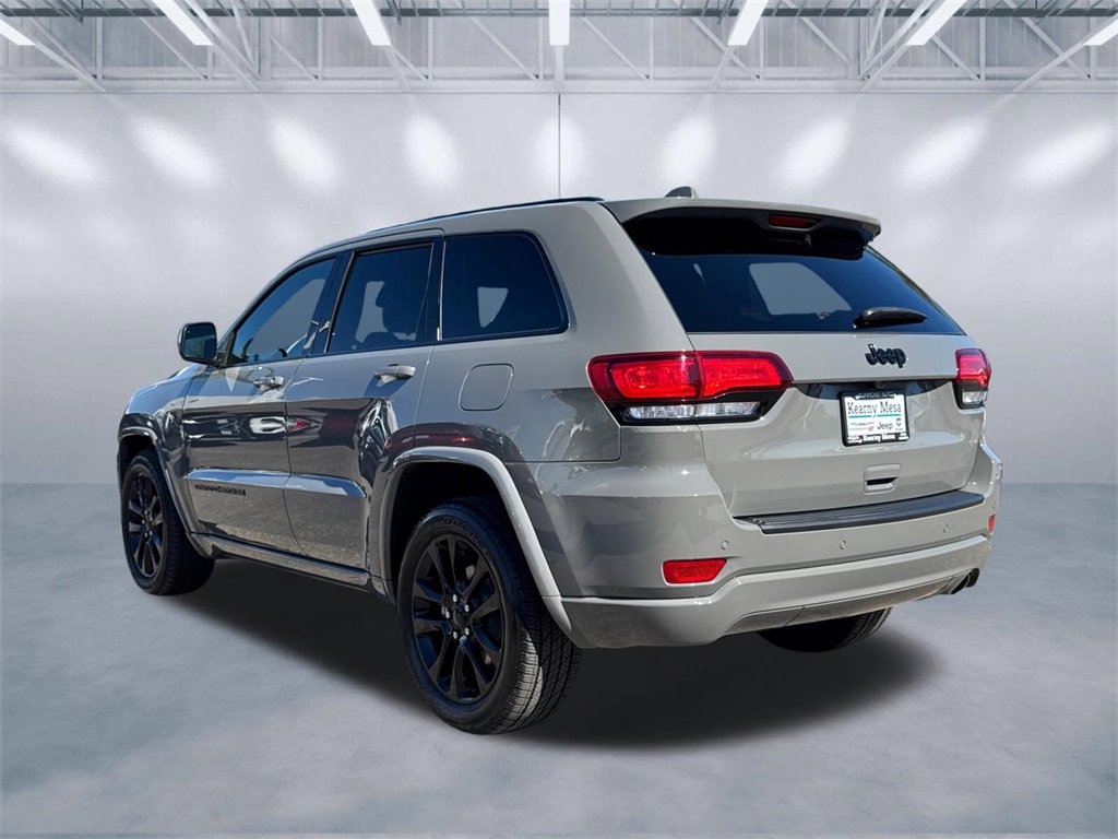 Certified 2021 Jeep Grand Cherokee Laredo X image 4