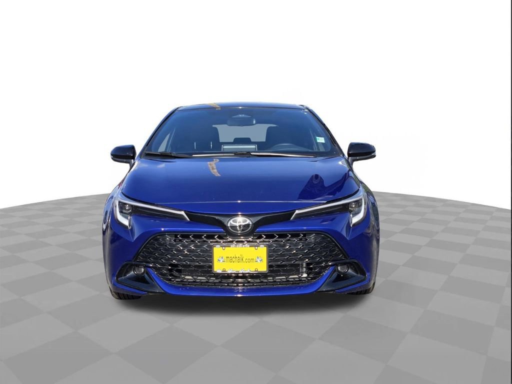 Used 2025 Toyota Corolla SE w/ SE Package image 2