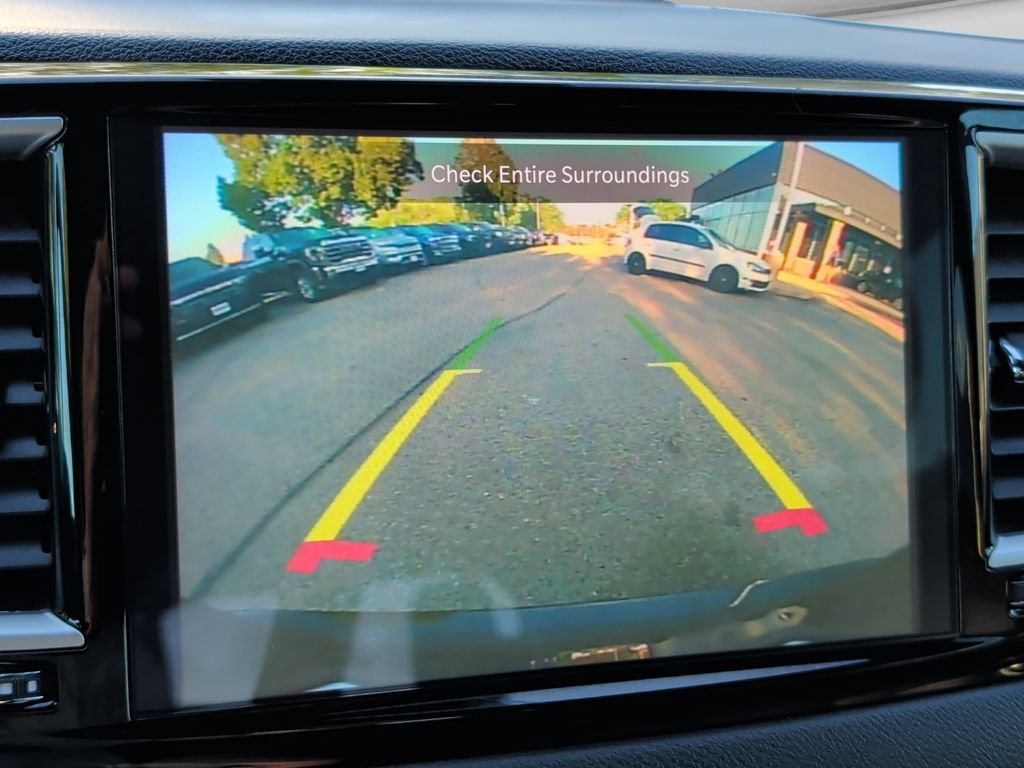Used 2025 Chrysler Pacifica Select FWD image 22