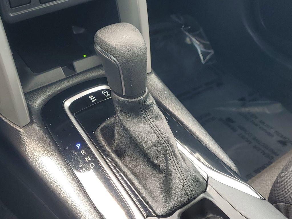 Certified 2024 Toyota Corolla Cross LE w/ Moonroof Package FWD image 29