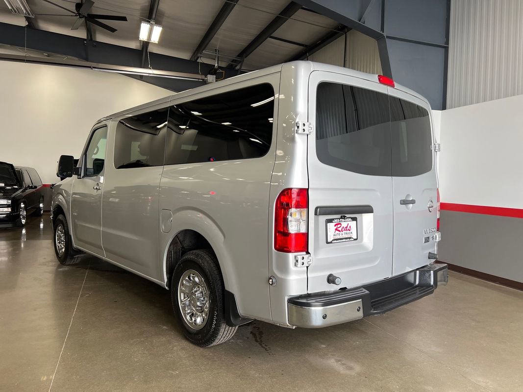 Used 2017 Nissan NV 3500 SV image 8