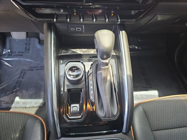 Certified 2025 GMC Canyon AT4 w/ Nightfall Edition AWD/4WD image 22
