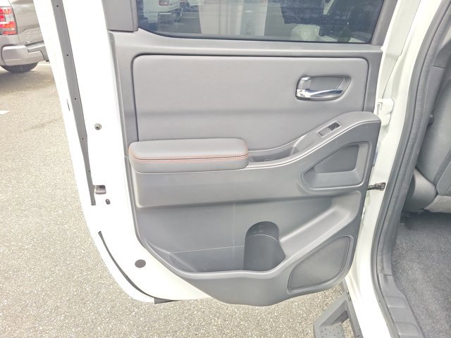 Used 2022 Nissan Frontier Pro-X RWD image 13