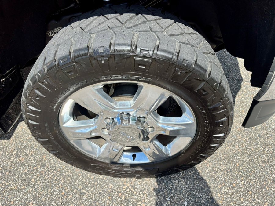 Used 2019 GMC Sierra 2500 SLT w/ Duramax Plus Package AWD/4WD image 38