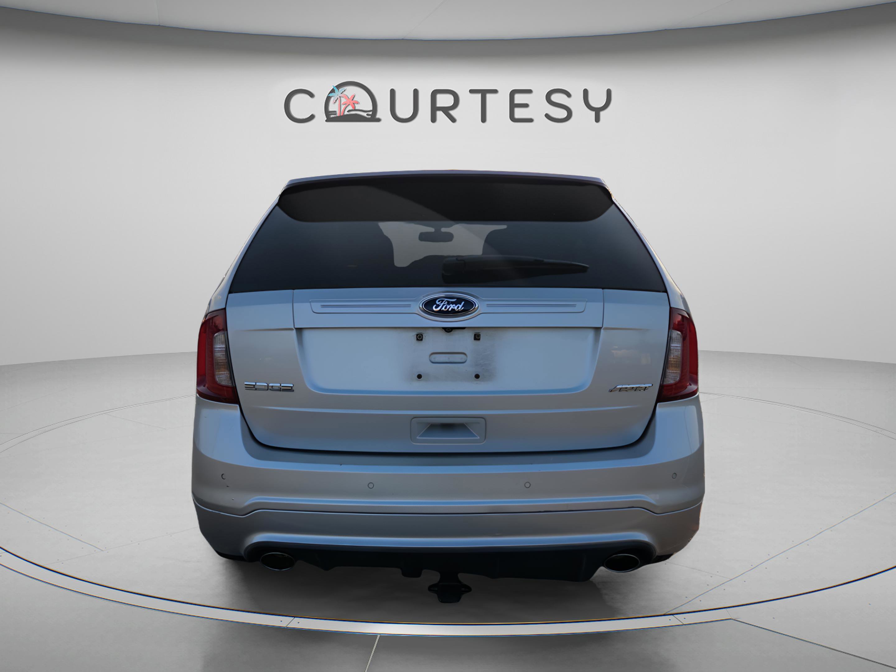 Used 2014 Ford Edge Sport w/ Driver Entry Package FWD image 2