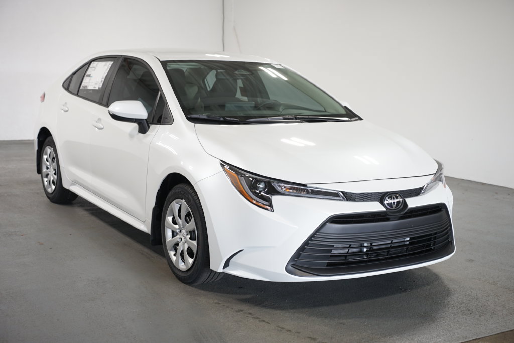 New 2027 Toyota Corolla LE FWD image 3