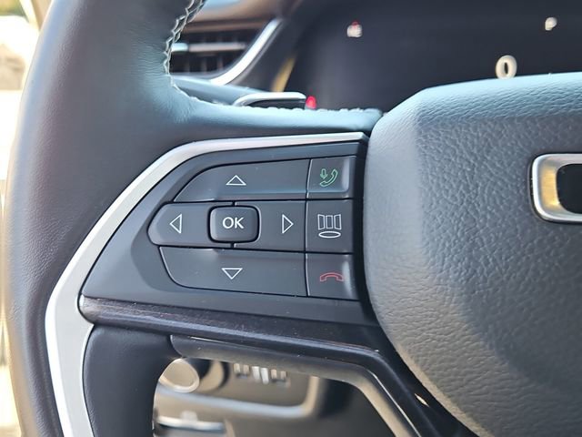 Used 2022 Jeep Grand Cherokee L Laredo image 25