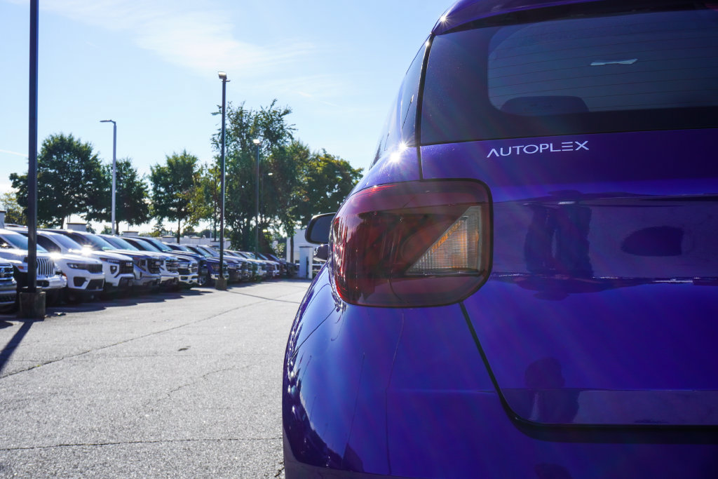 Used 2025 Hyundai Venue Limited FWD image 35
