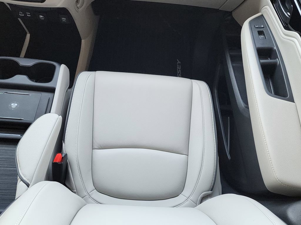 Used 2026 Honda Odyssey Touring image 13