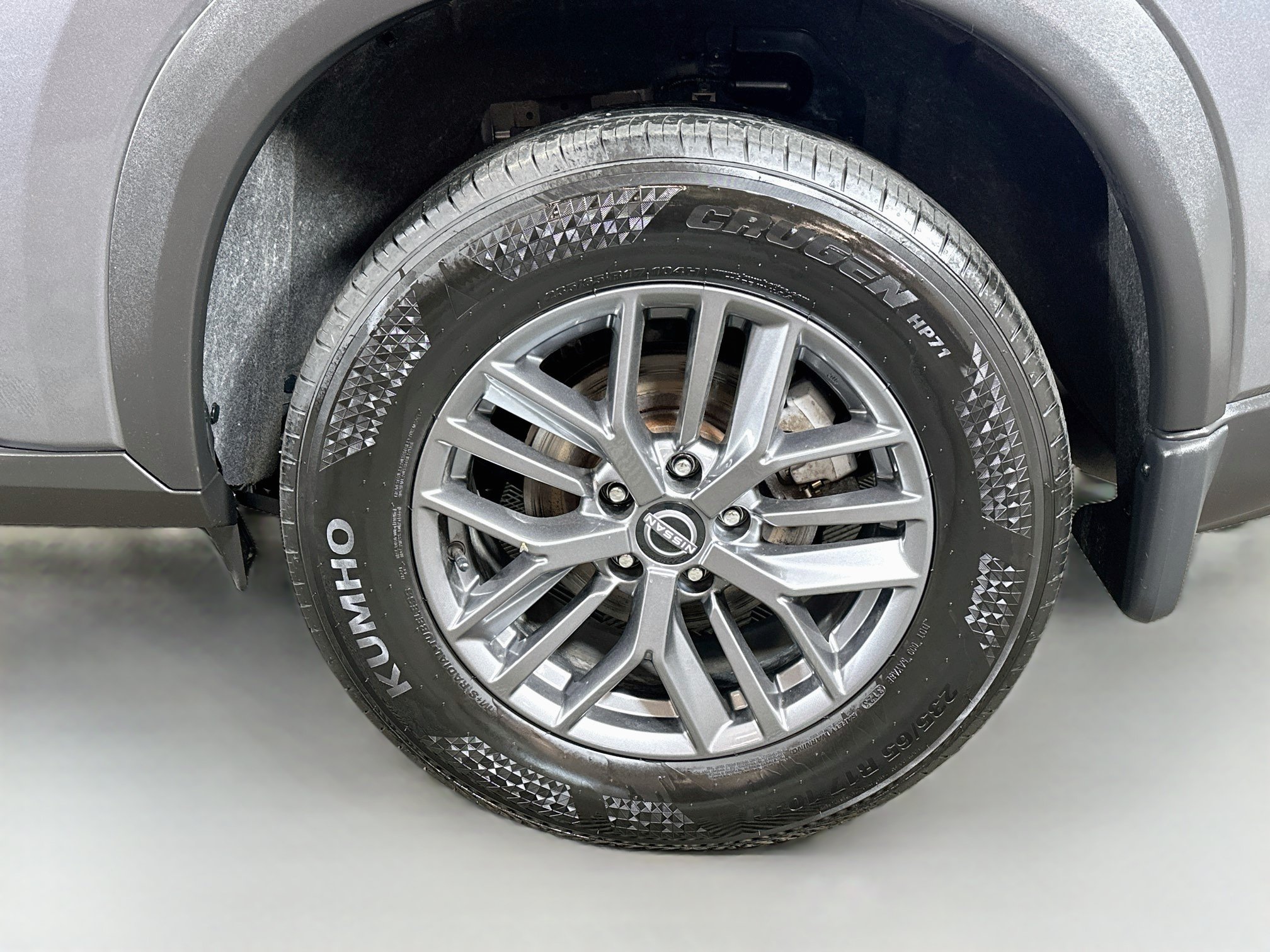 Used 2023 Nissan Rogue S AWD/4WD image 28
