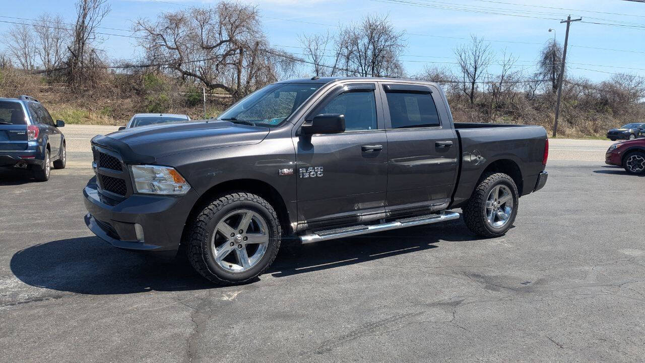 Used 2017 RAM 1500 Express AWD/4WD image 19