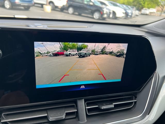 Certified 2025 Chevrolet Trax LT FWD image 19