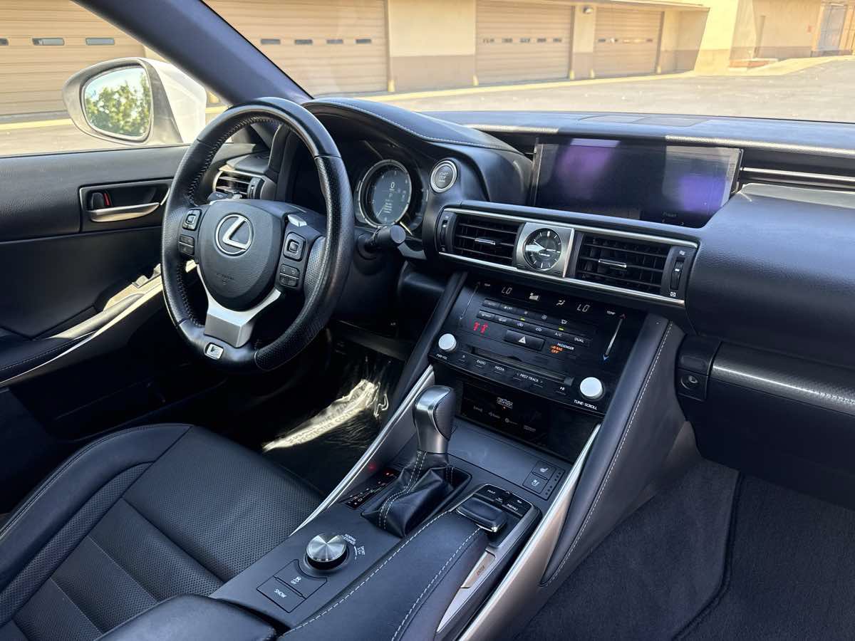 Used 2017 Lexus IS 350 F Sport w/ F Sport Package RWD image 19