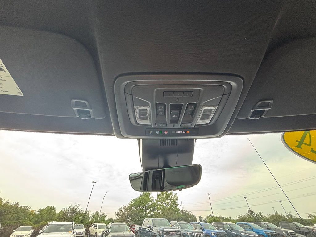 Used 2024 GMC Sierra 1500 AT4 w/ Technology Package AWD/4WD image 39