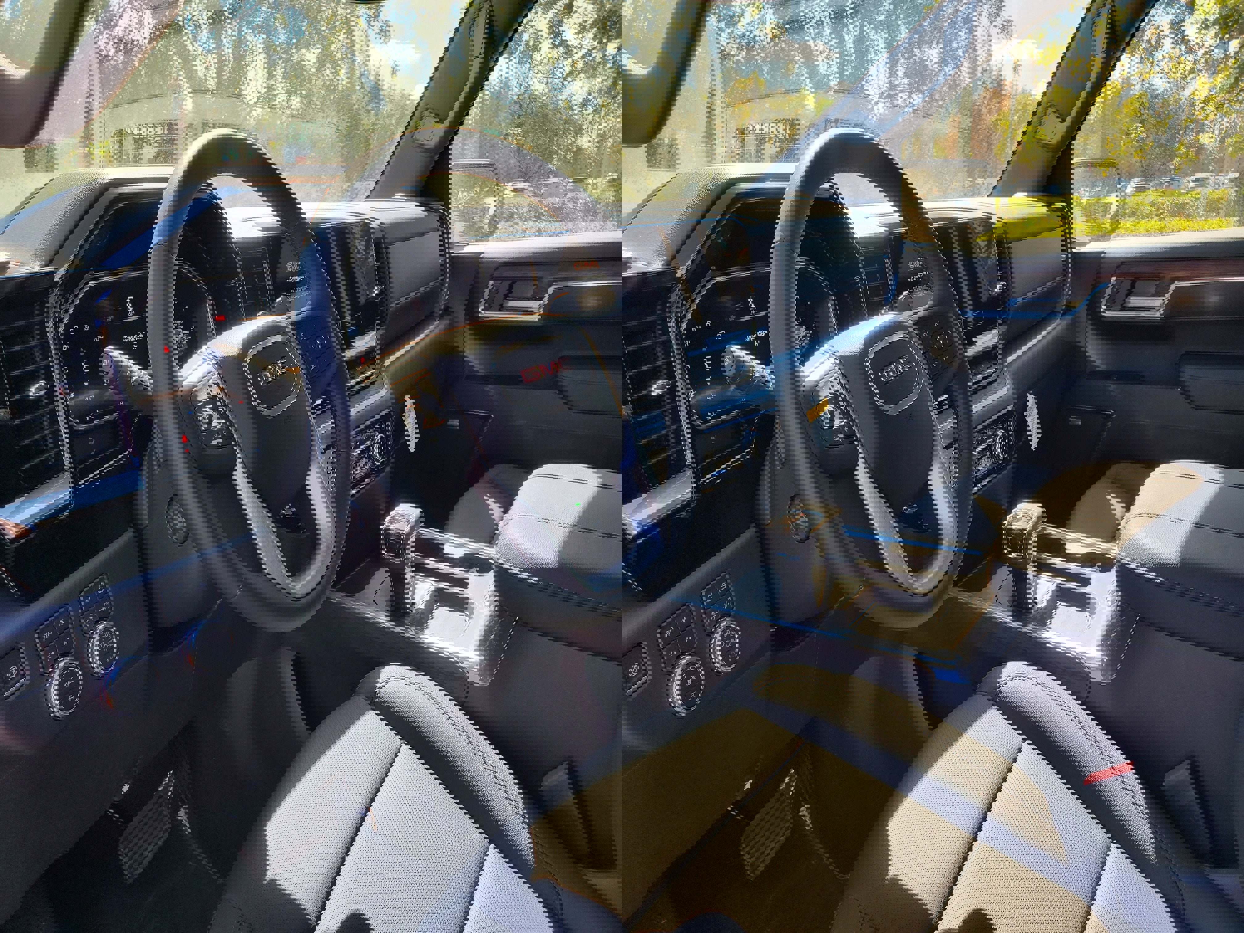 New 2026 GMC Sierra 1500 SLT image 9