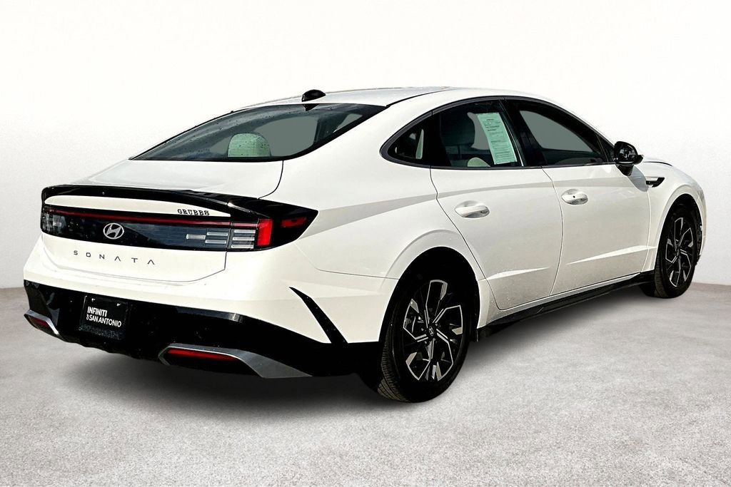 Used 2025 Hyundai Sonata SEL image 2