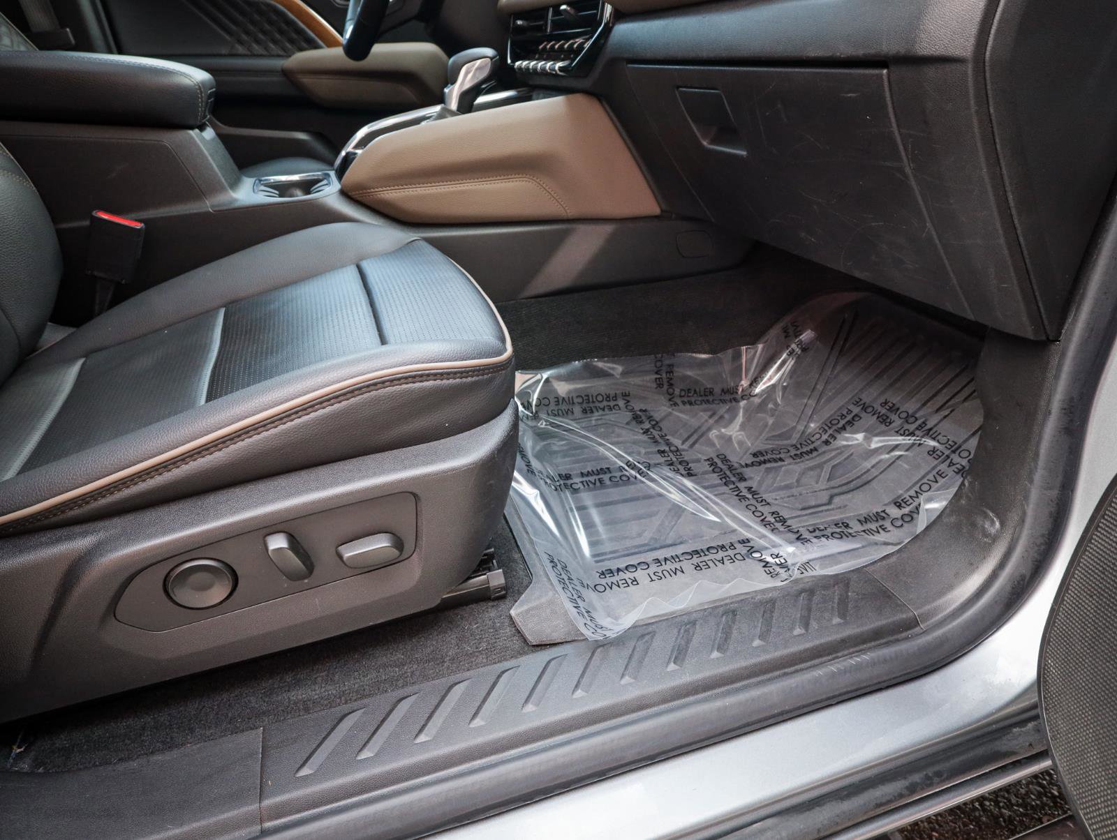 Used 2023 GMC Canyon Denali image 27