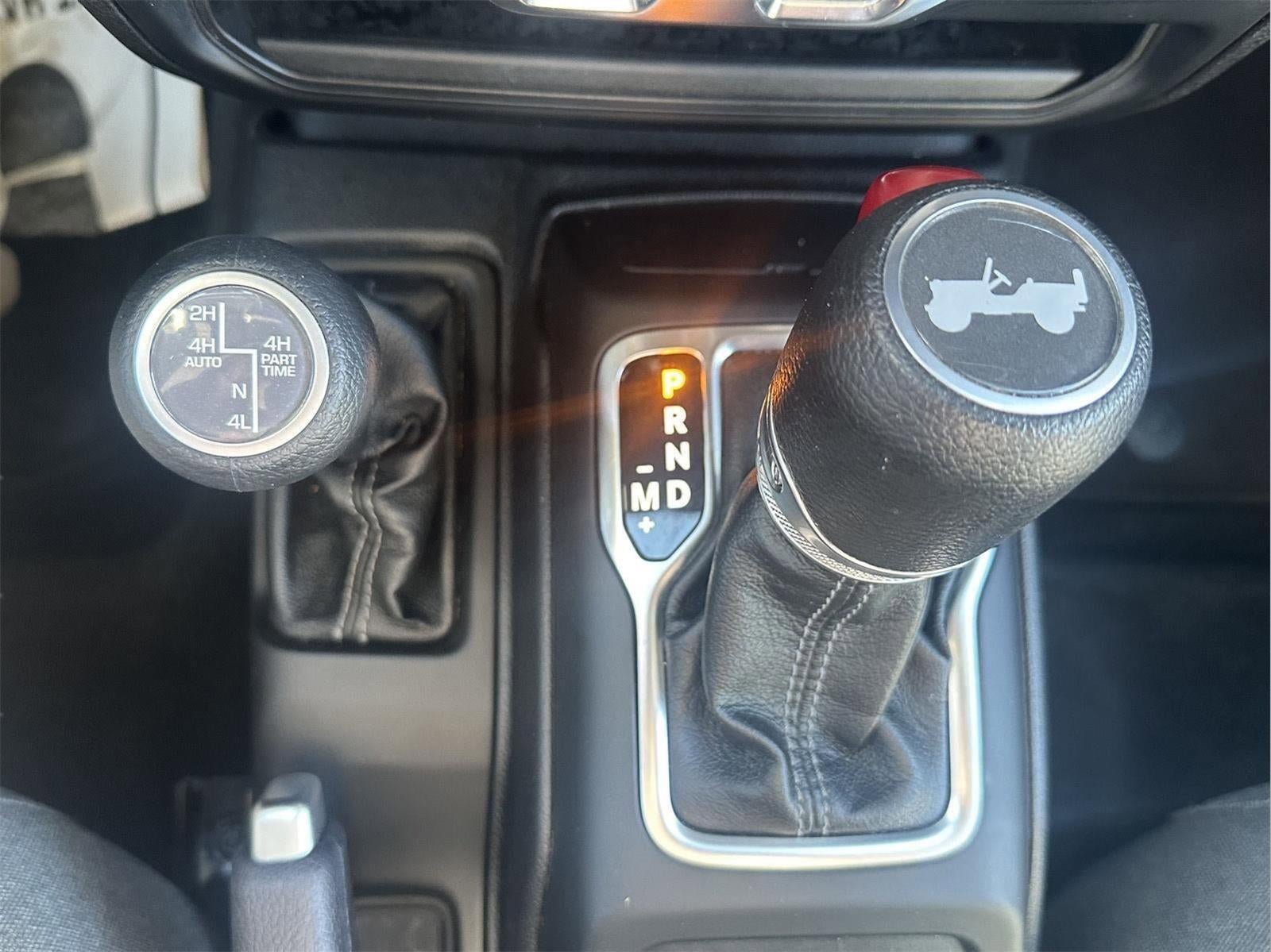 Used 2024 Jeep Wrangler Unlimited Sahara AWD/4WD image 27