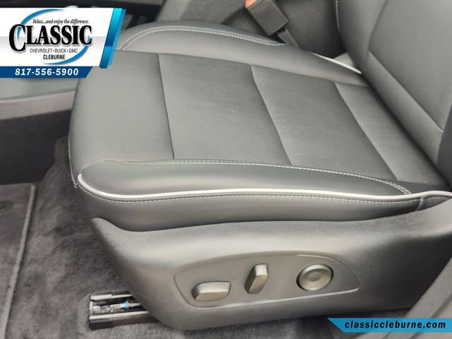 Used 2025 Buick Enclave Preferred FWD image 24