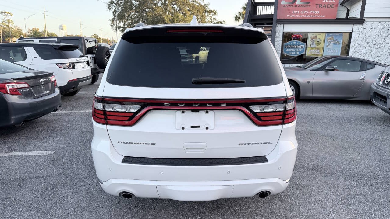 Used 2021 Dodge Durango Citadel RWD image 4