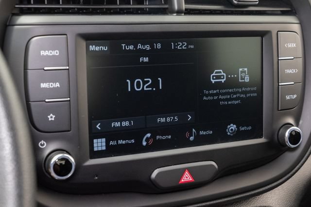 Used 2025 Kia Soul LX w/ LX Technology Package FWD image 17