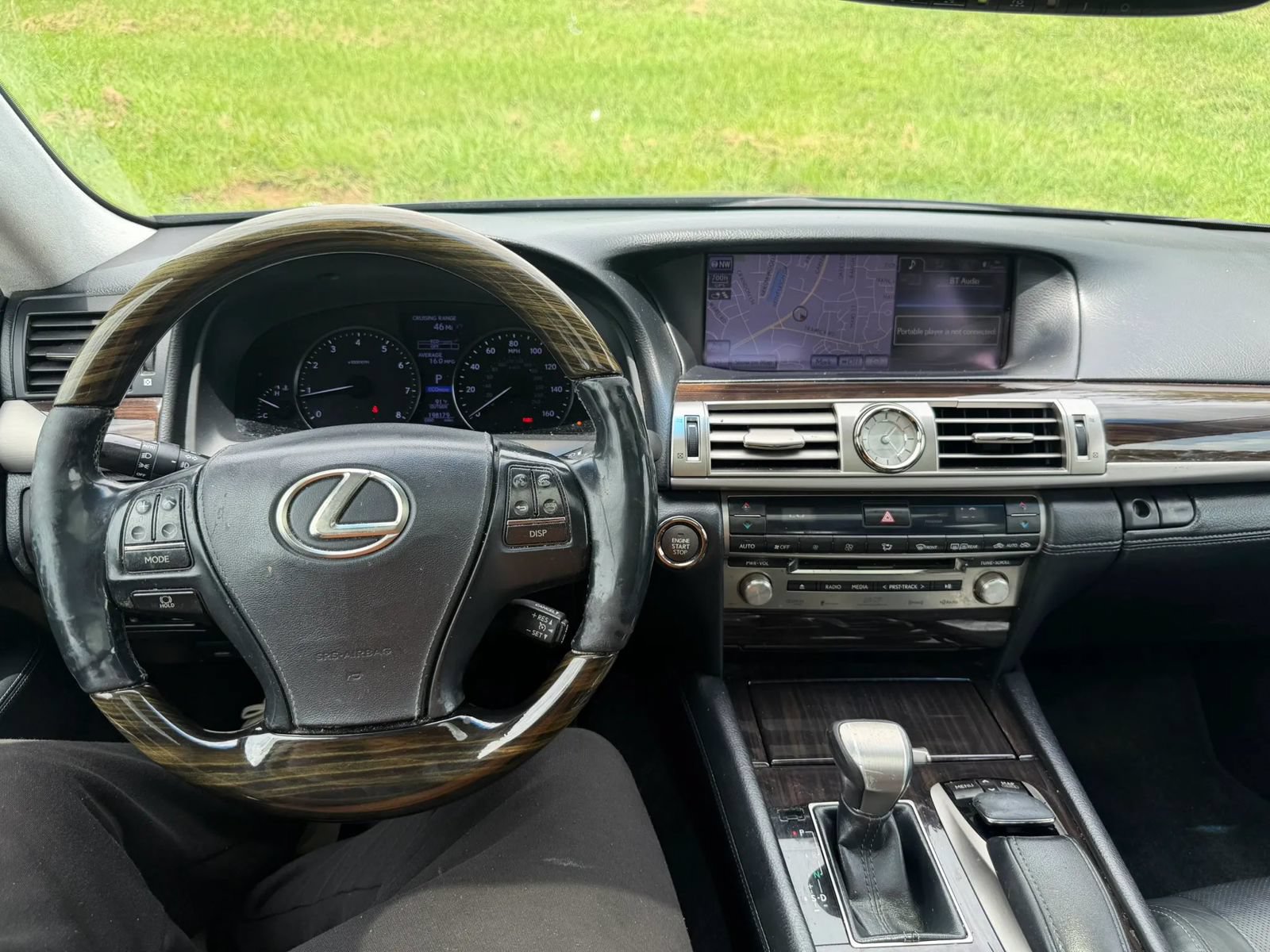 Used 2013 Lexus LS 460 L w/ Preferred Accessory Package RWD image 14