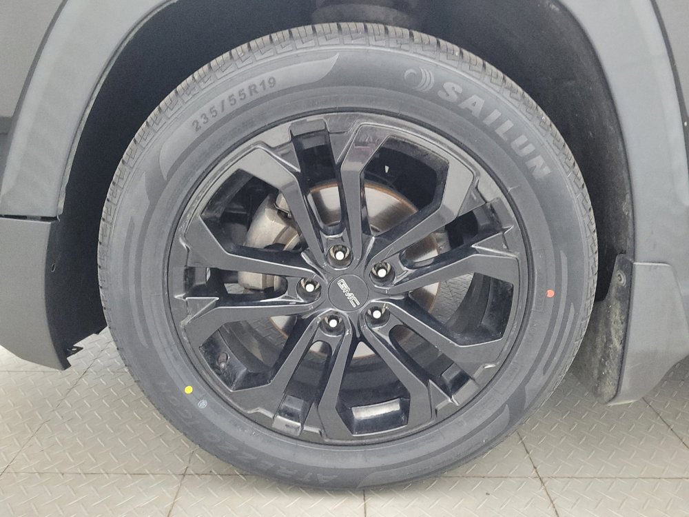 Used 2020 GMC Terrain SLE w/ Elevation Edition FWD image 31