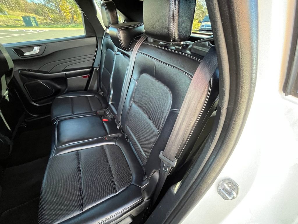 Certified 2021 Ford Escape SEL image 24