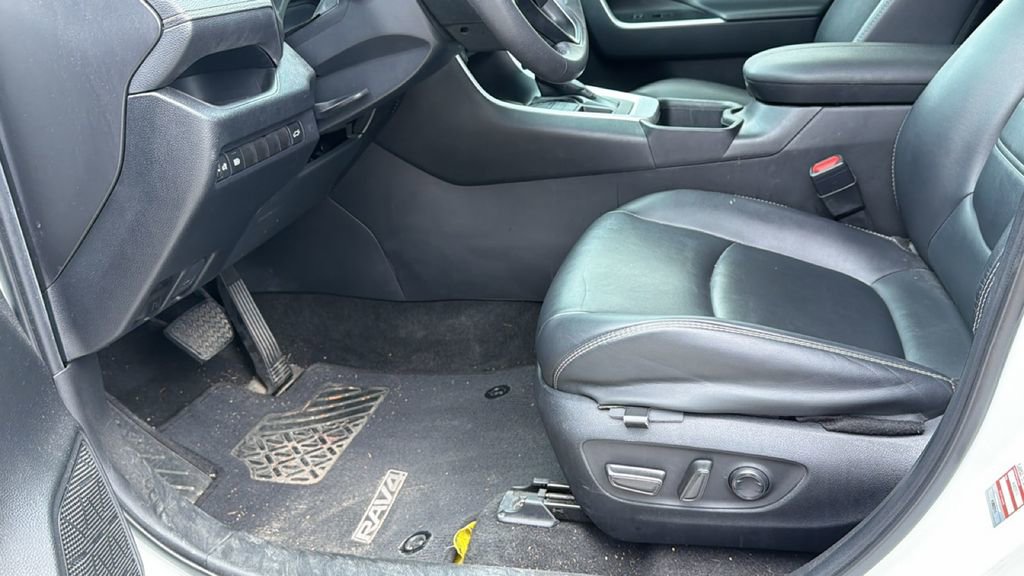 Certified 2023 Toyota RAV4 XLE Premium image 12