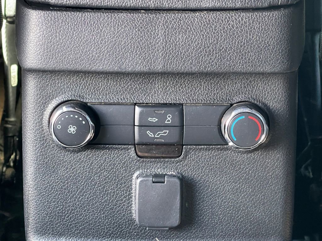 Used 2018 Ford Explorer XLT w/ Class II Trailer Tow Package image 17