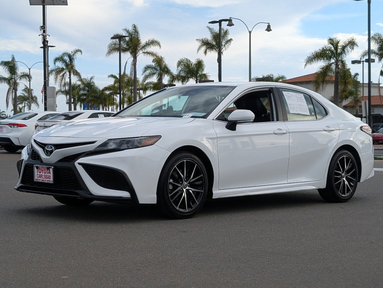 Used 2024 Toyota Camry SE FWD image 11