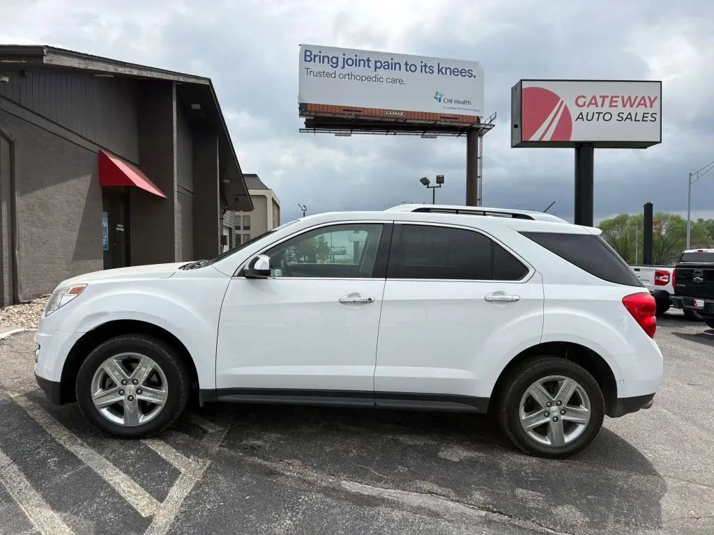 Used 2015 Chevrolet Equinox LTZ AWD/4WD image 2