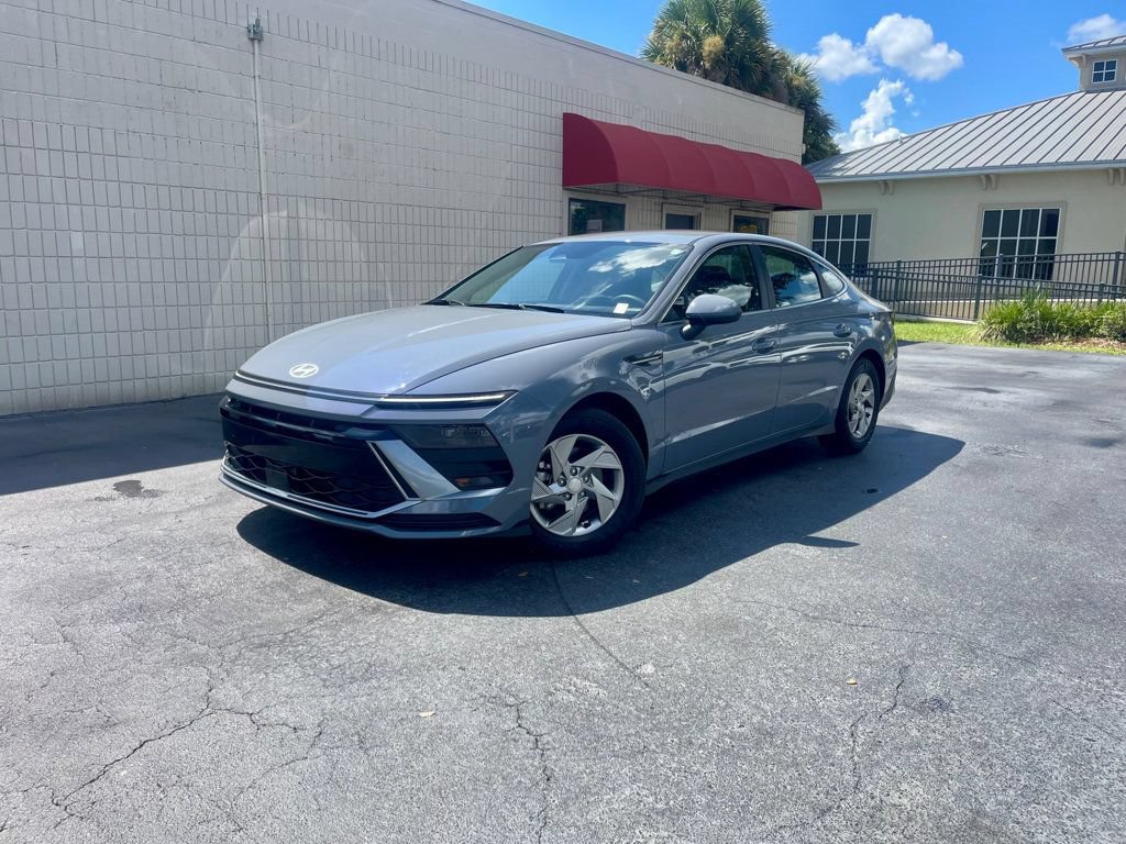 Used 2025 Hyundai Sonata SE FWD image 5