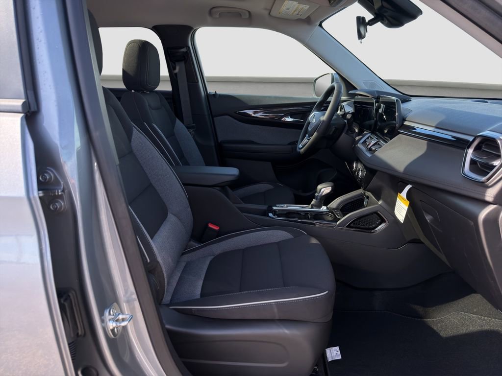 New 2026 Chevrolet TrailBlazer LT w/ LT Cold Weather Package image 18