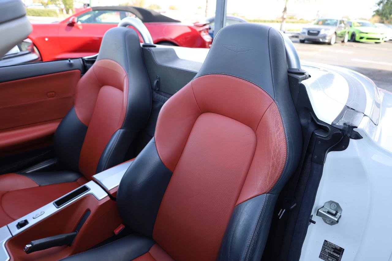 Used 2005 Chrysler Crossfire Limited image 9