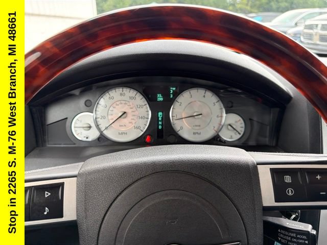 Used 2010 Chrysler 300 C RWD image 24