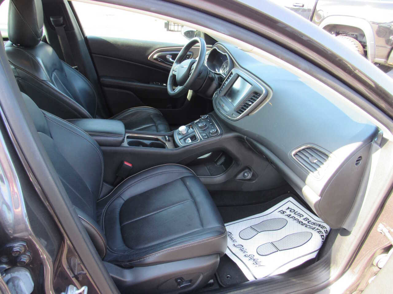 Used 2015 Chrysler 200 C w/ Navigation & Sound Group I image 8