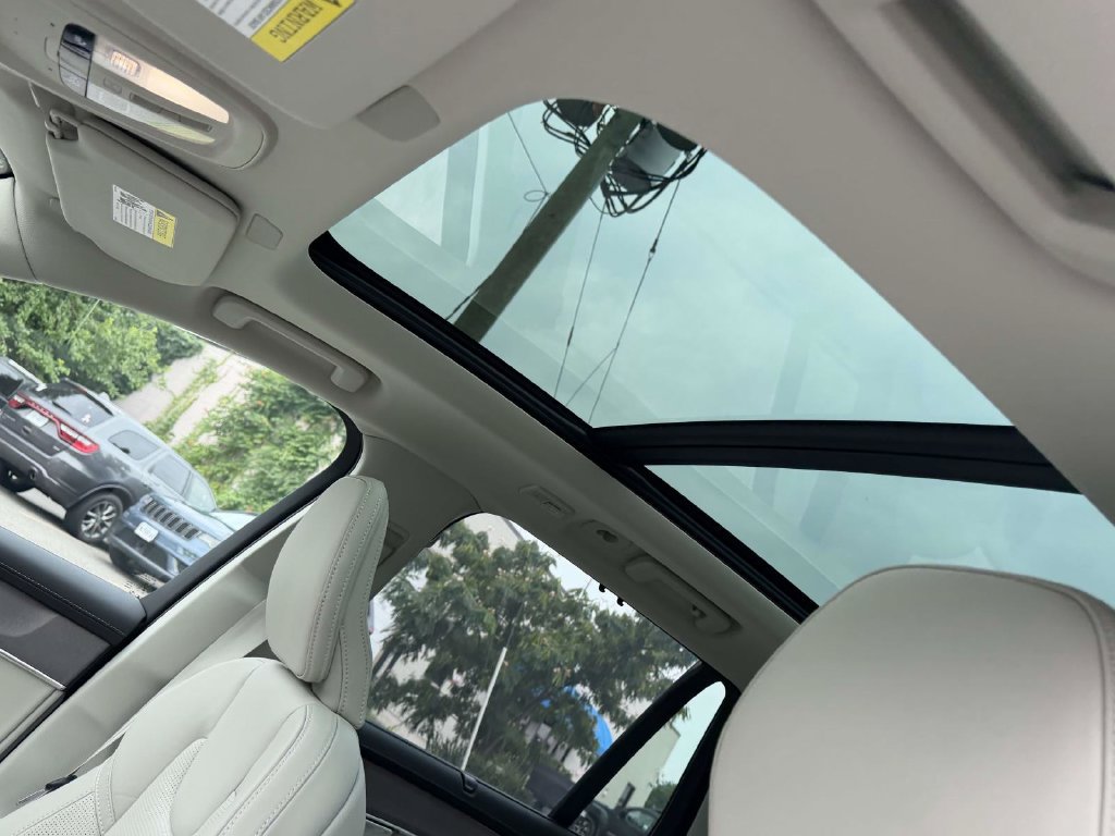 New 2026 Volvo XC90 B6 Ultra w/ Protection Package Premier AWD/4WD image 18